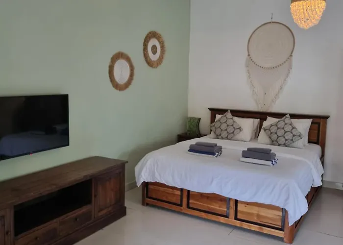 Glam Guest house