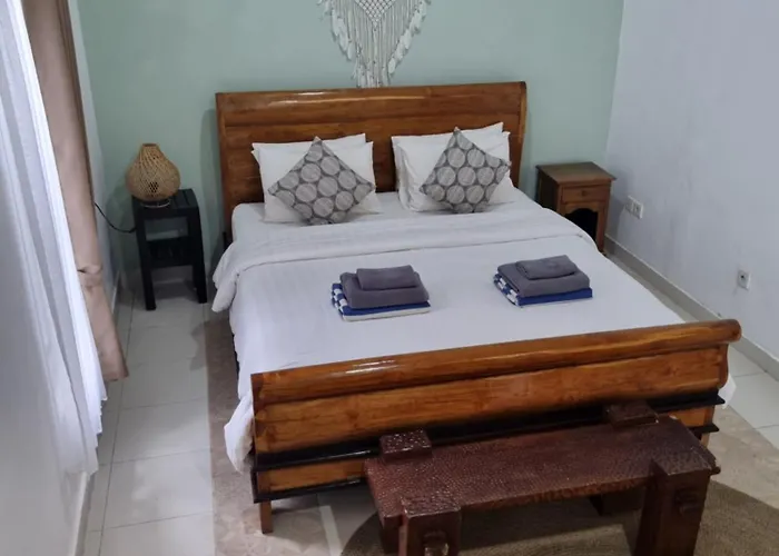Glam Guest house 3*