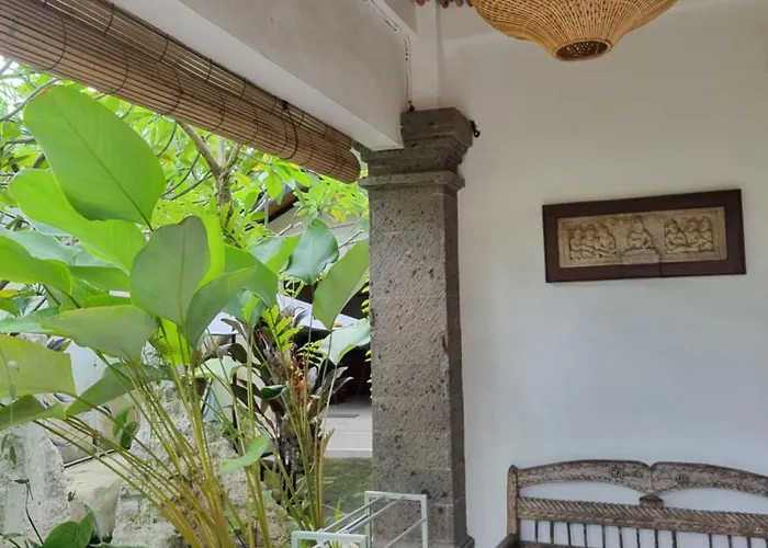 Glam Guest house 3*